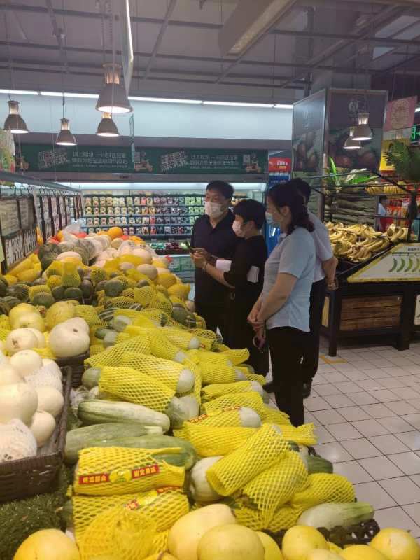 河南鄭州二七區(qū)嵩山路食藥所對(duì)轄區(qū)店面檢查督導(dǎo)