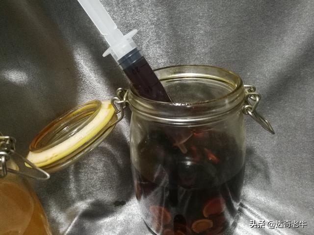 夏季開餌：果酸小藥的5種用法，有一種會(huì)顛覆你對野釣的認(rèn)知